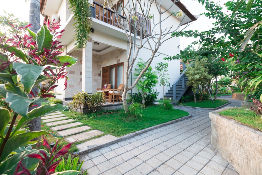 RedDoorz Plus Nusa Lembongan Island
