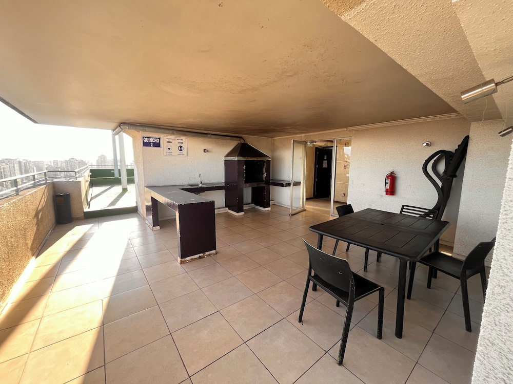 Oceana Suites Serrano