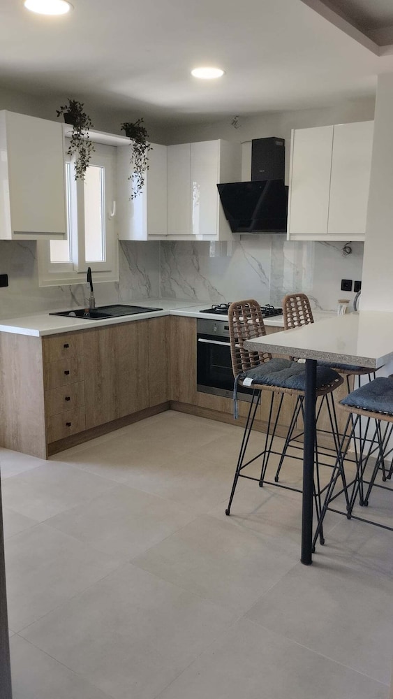 INAS 2 BEDROOM APARTMENTS