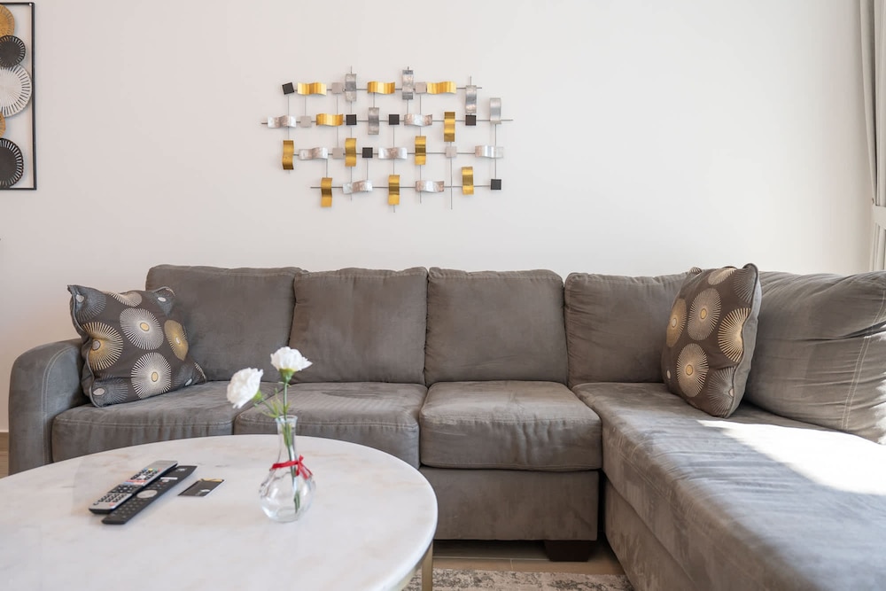 Luxury 1-bedroom in Dubai Marina That Sleeps 2