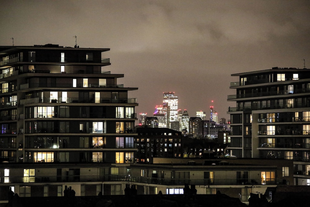Hybrid Resi Greenwich