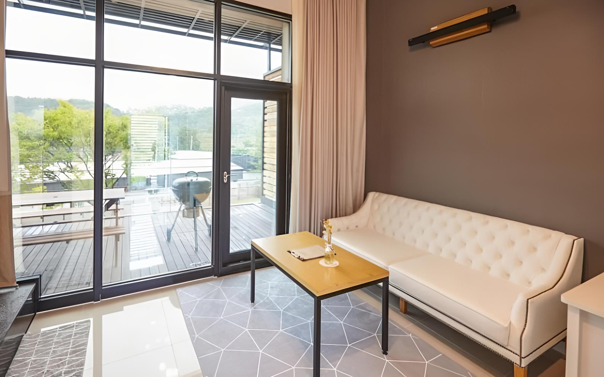 Cheongju Okhwayongsojelpyeong Pension