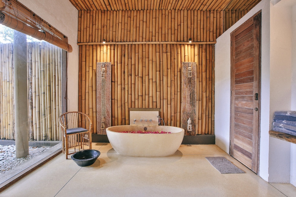 Slow Private Pool Villas