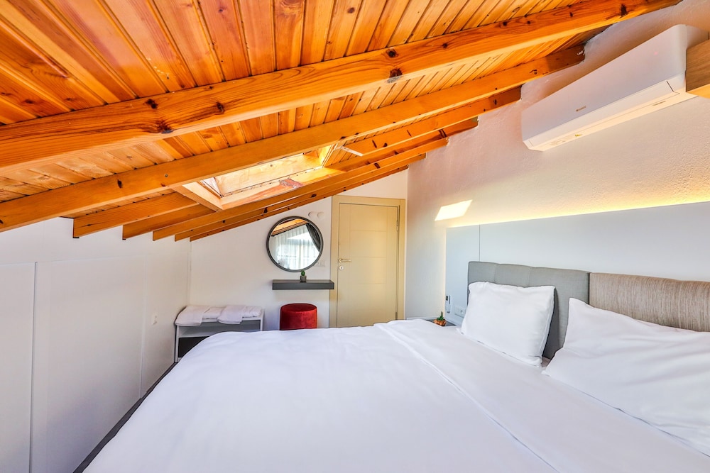 Tugce Apart en Kas — hotel room