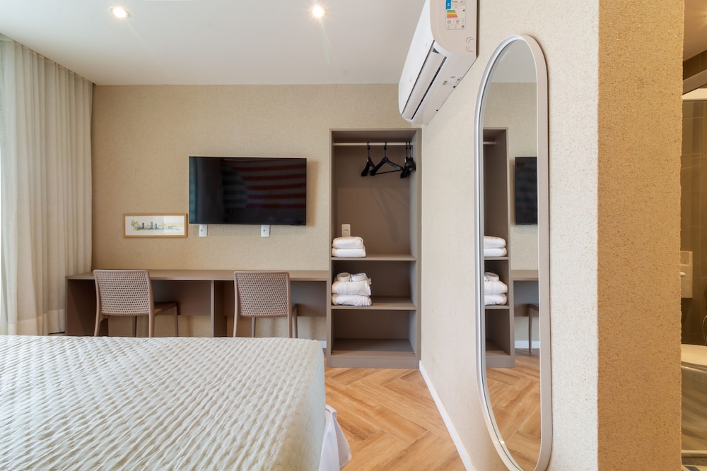 Sea View and Balcony With Bathtub Q4