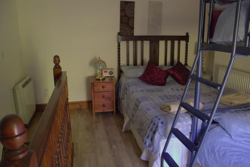 Penybryn Cottages view 3