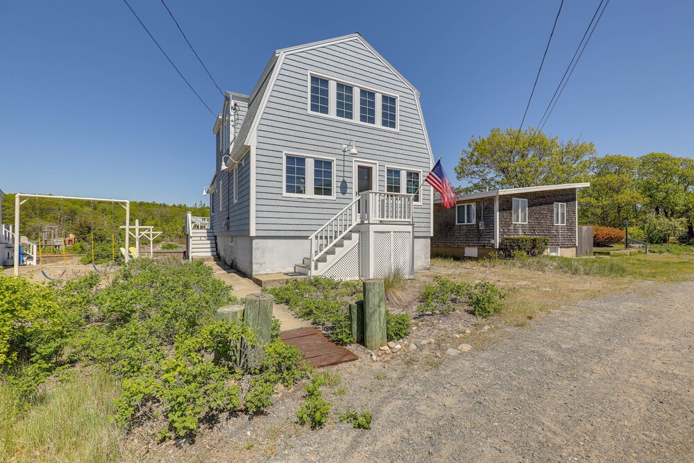 Inviting Rockport Rental w/ Deck: Walk to Beach!