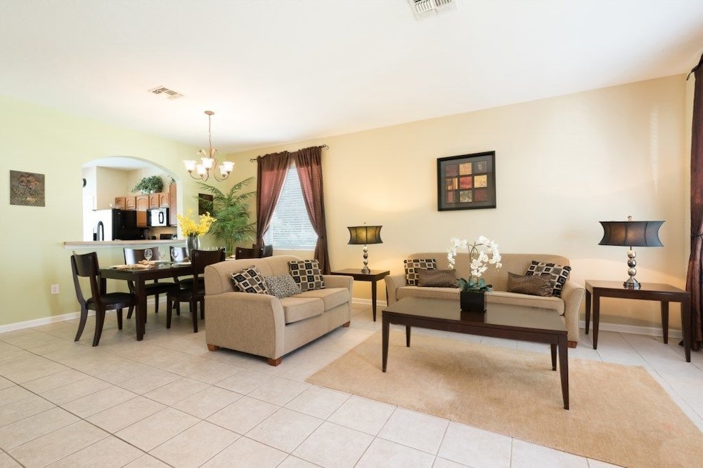 7BR Pool Home Emerald Island by SHV-8409