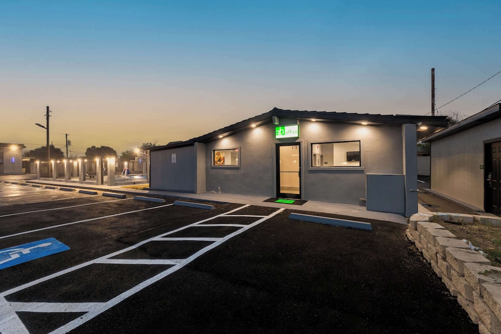 GuestHouse Extended Stay Laredo