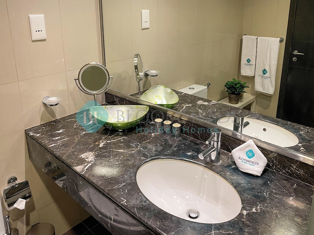 Bloomfields Spacious 1BR in Sun Tower