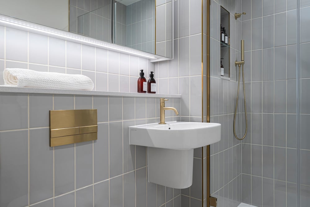 The Eades ADC Atelier 2 Bed