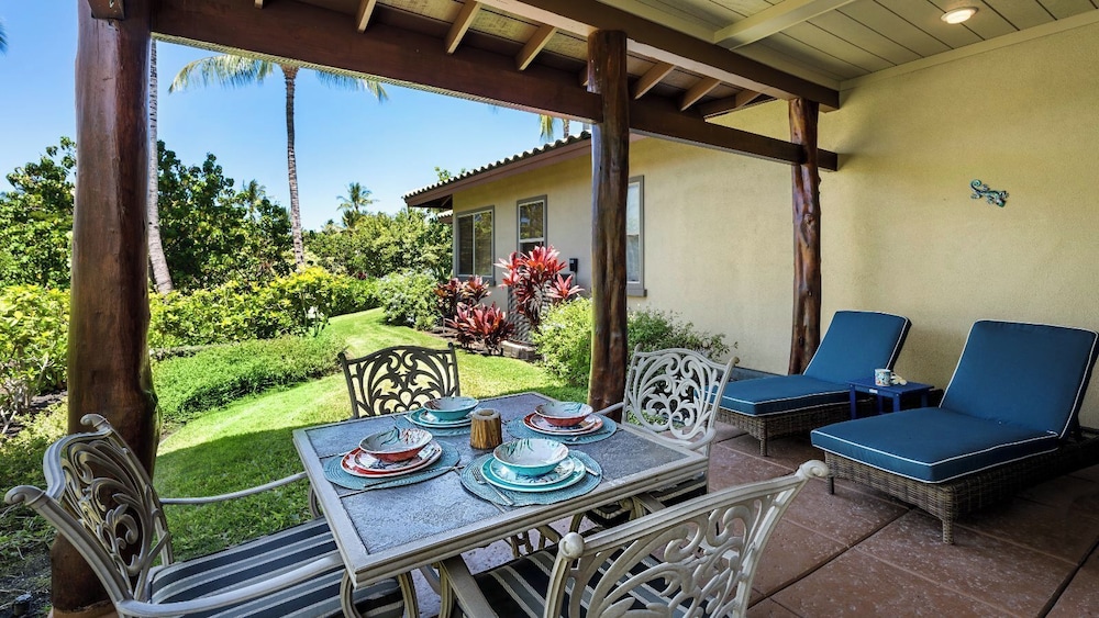 Tropical Escape w/ Lanai, BBQ & Resort Amenities - Vrkcv