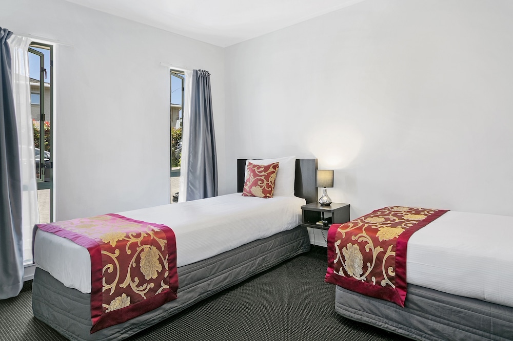 Great Lake Motel Taupo view 5