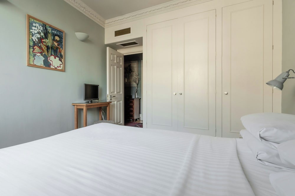 Cockspur Street by Onefinestay