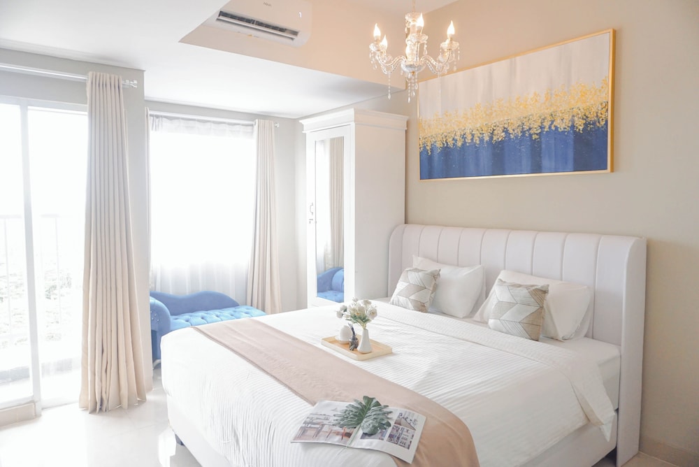 Homey Living and Well Designed Studio Room at Royal Sentul Park Apartment