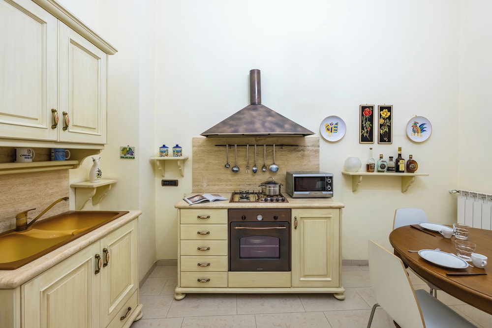 Homely City Apartment by Wonderful Italy