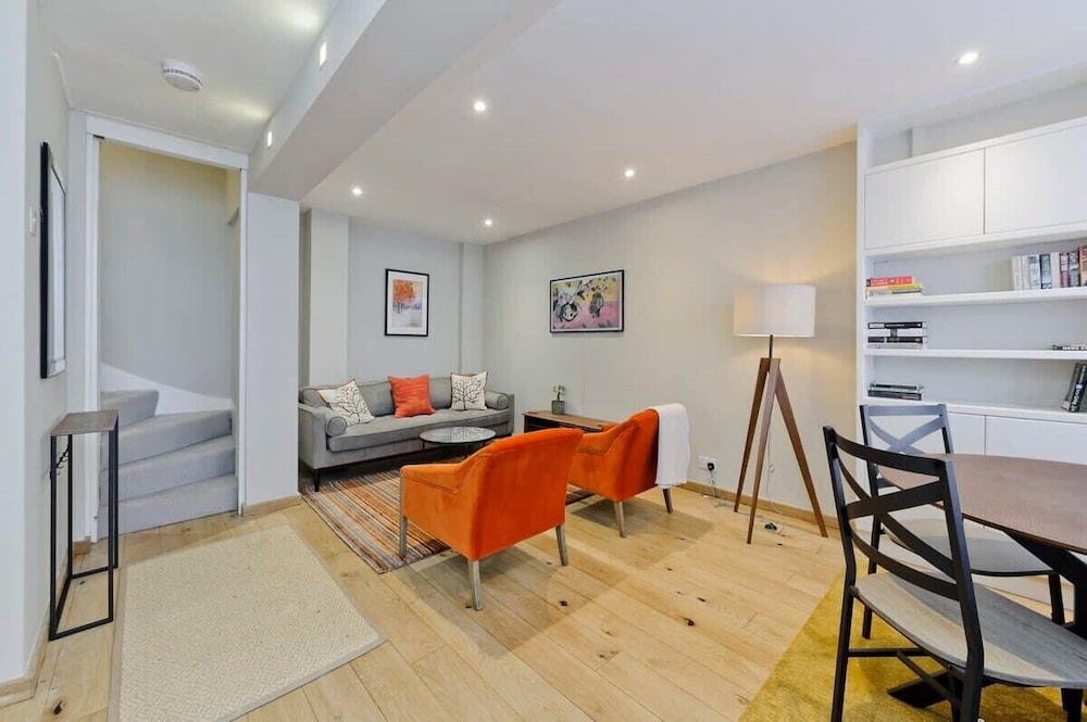 2 Bedroom Mews House, Marble Arch