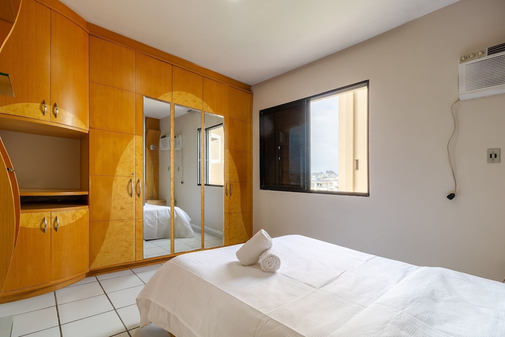 Ap w/ Balcony 200 m From the Beach Ingleses Vin202
