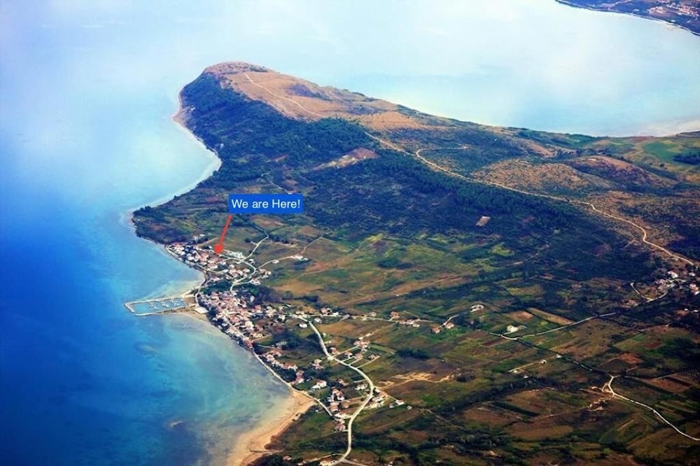 Ivanac - Close to the Beach - A2 view 3