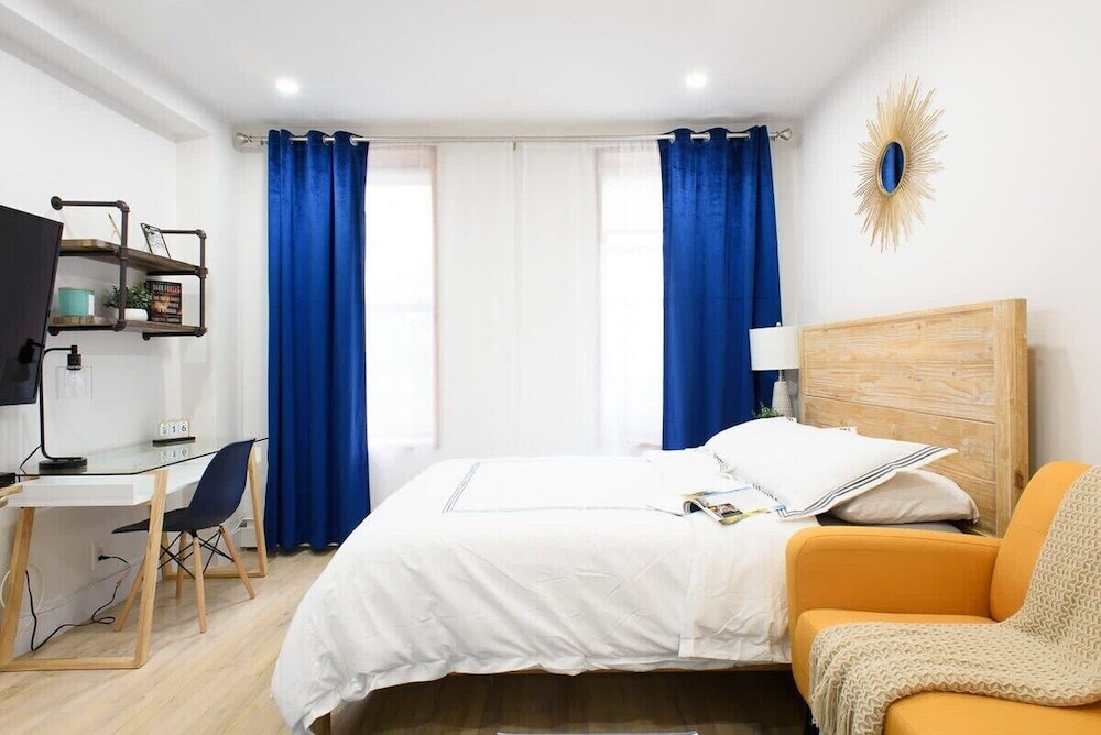 1597 New York Apt