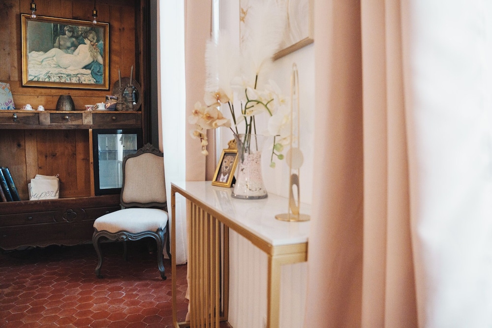 La Belle Dame sans Regrets