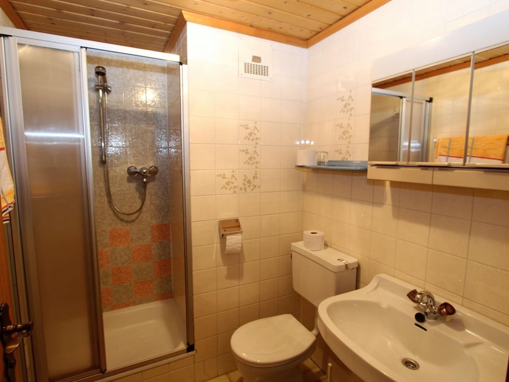 Peaceful Cottage Near Ski Area in Gmund view 4