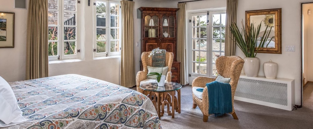 Monterey Vacations - Lx22: Luxury Estate Carmel By The Sea - Property Image 2