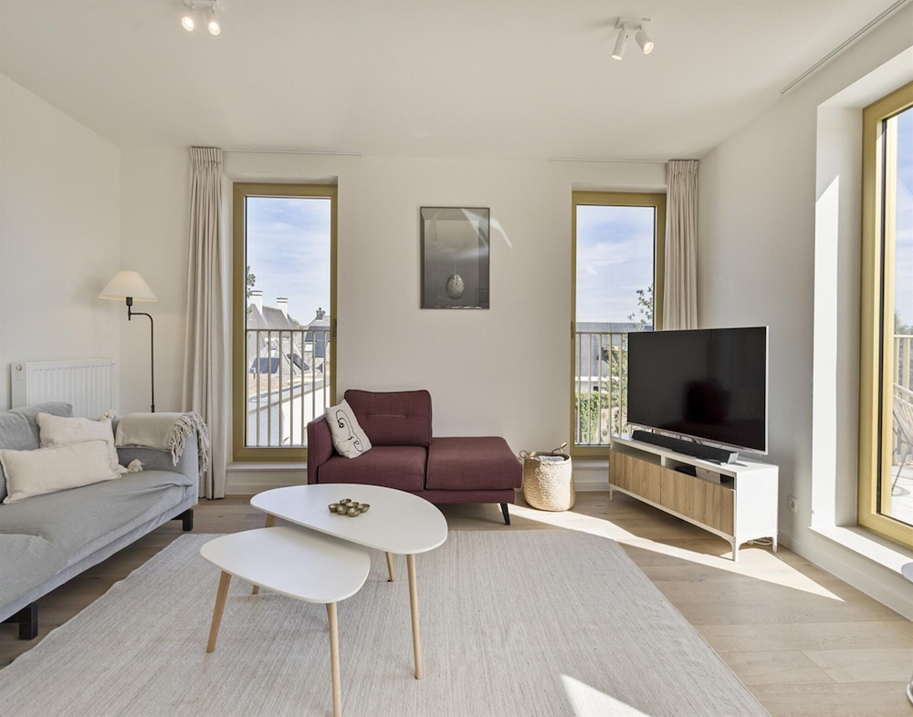 Flat in Belgium Near Sea Dyke & Town Center