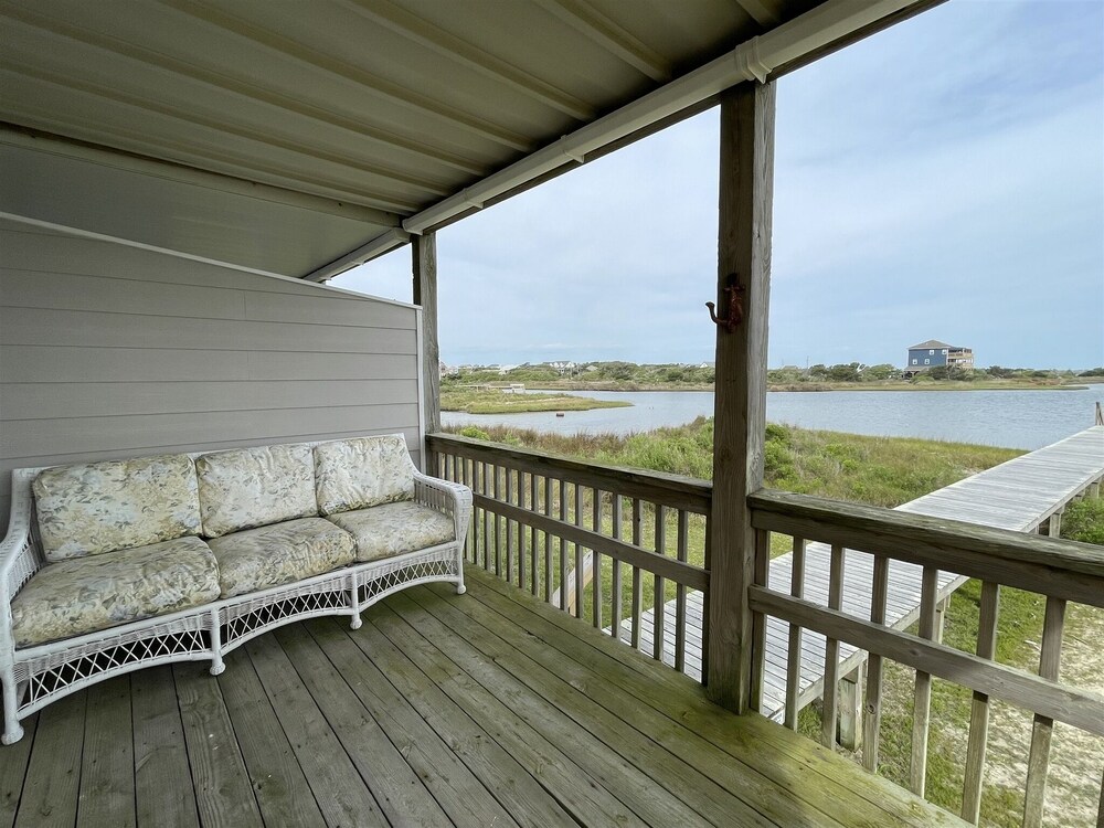 Sw 7 Sail Inn 1 Bedroom Condo by RedAwning