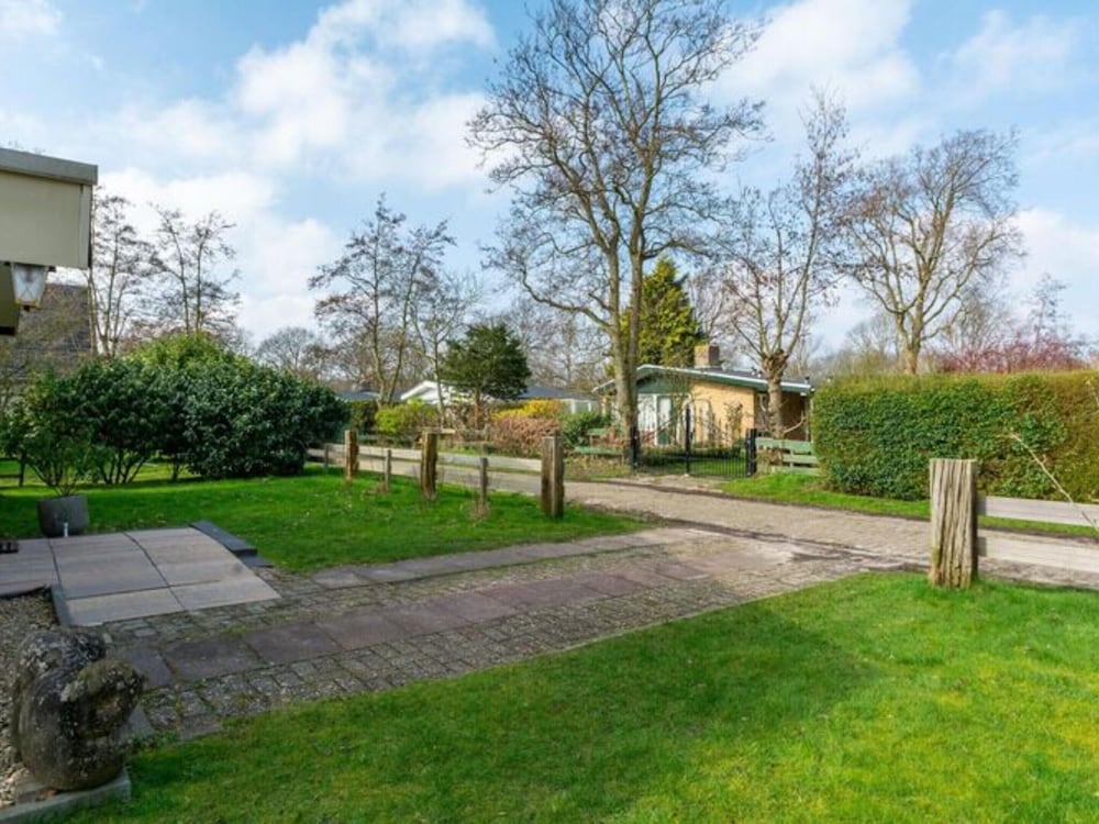 Bungalow in Sint Maartenszee Near the Beach view 5
