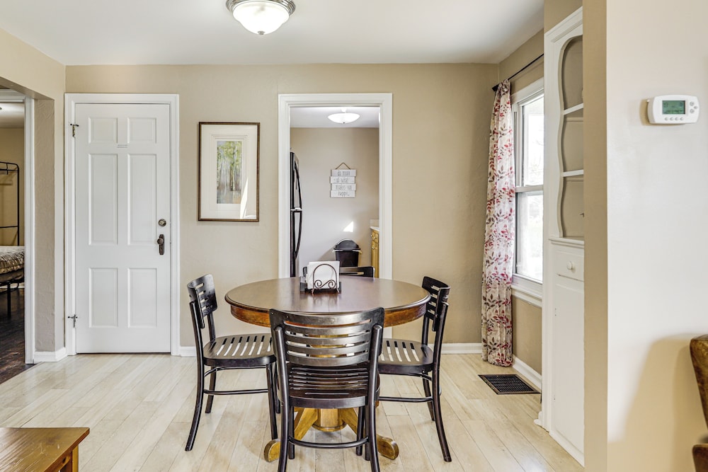2 Mi to UD: Pet-friendly Home w/ Fenced Yard!
