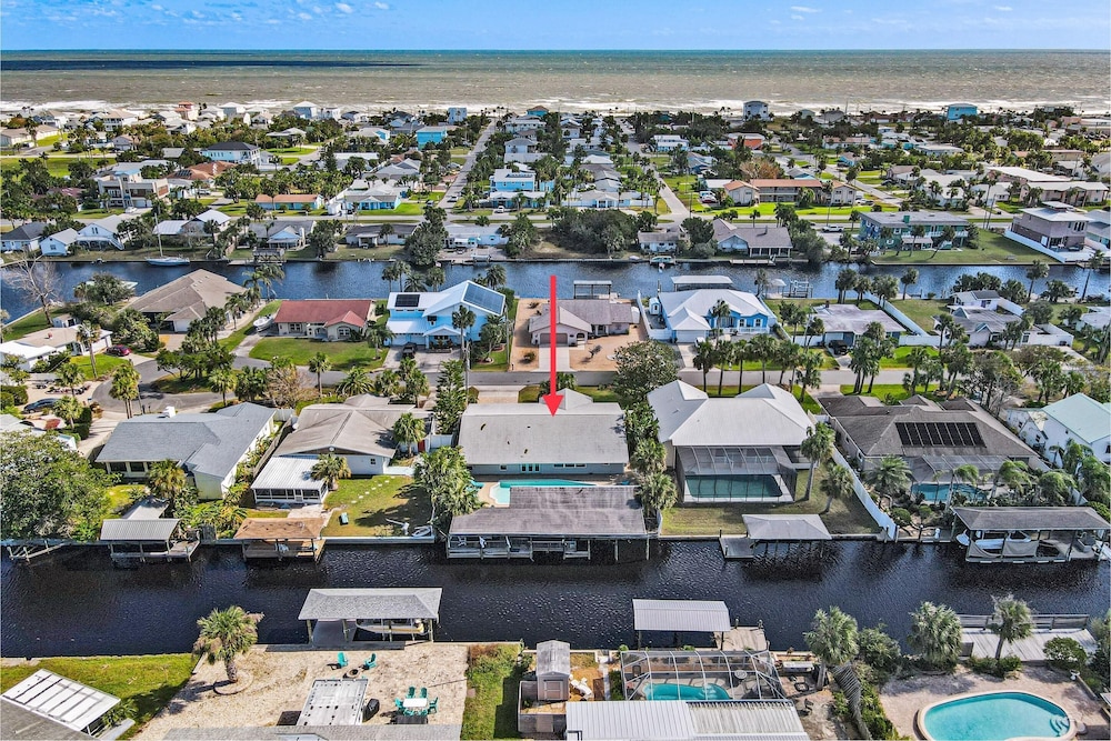 Canal Front Beach Home, Private Pool