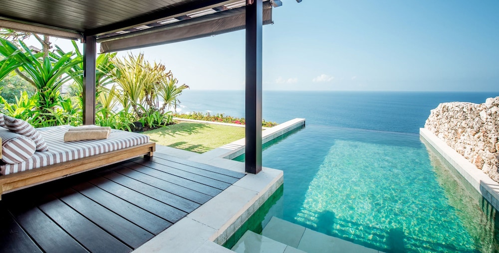 The Ungasan Clifftop Resort 17