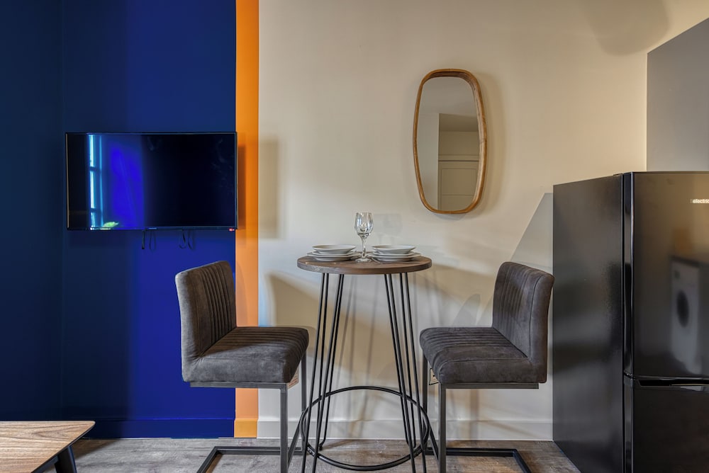 Renaissance House Apartments