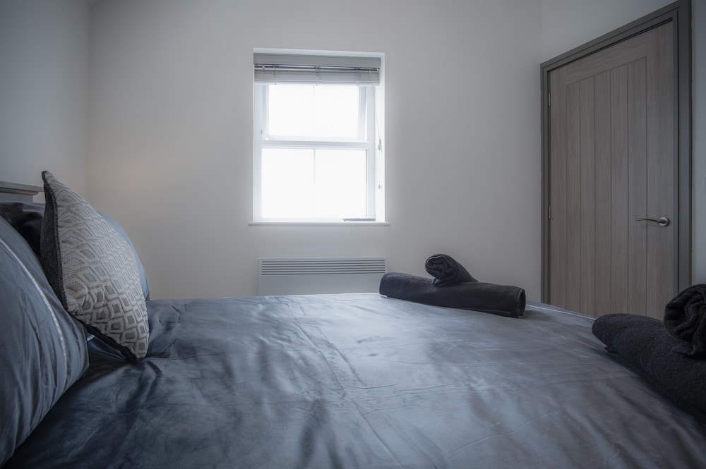 Four Seasons - 1 Bedroom  - Tenby view 4