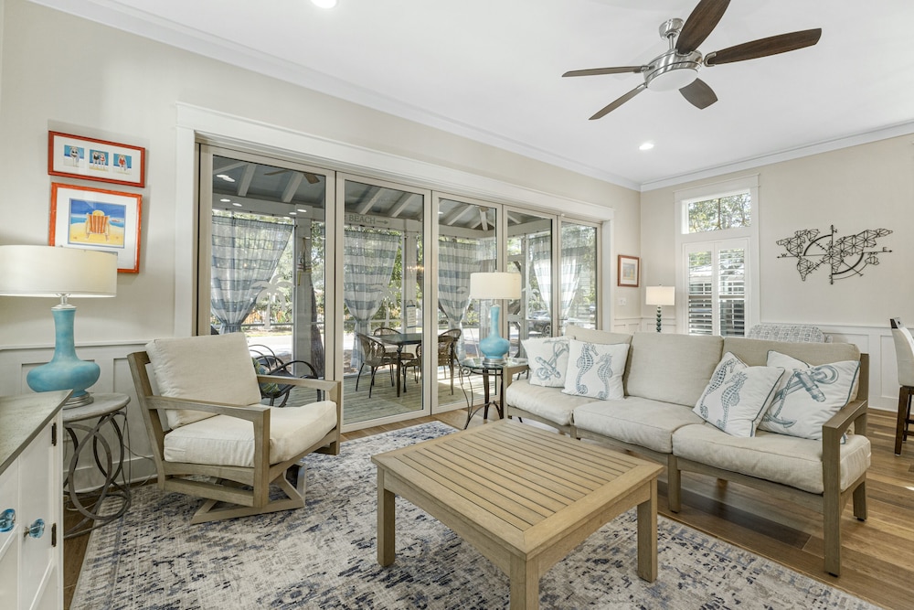 Magnolia Cottages by the Sea by Panhandle Getaways