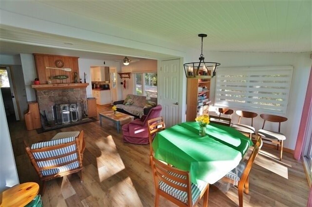 416 Papineau Lake 2 Bedroom Cottage