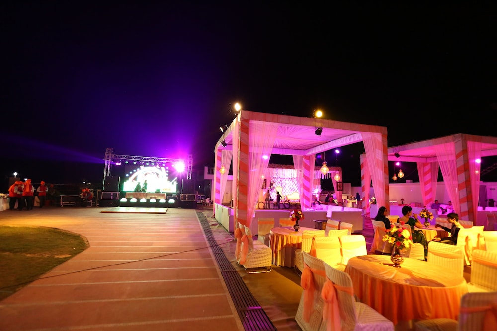 meeting & event spaces