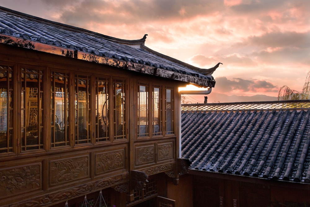 Hua Zhu Fansu Yunju Homestay