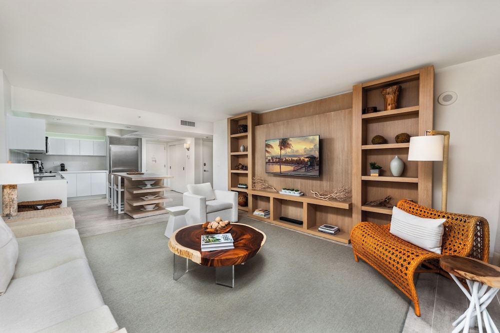 Luxury Vacation Rentals at 1 Hotel & Homes by LRMB