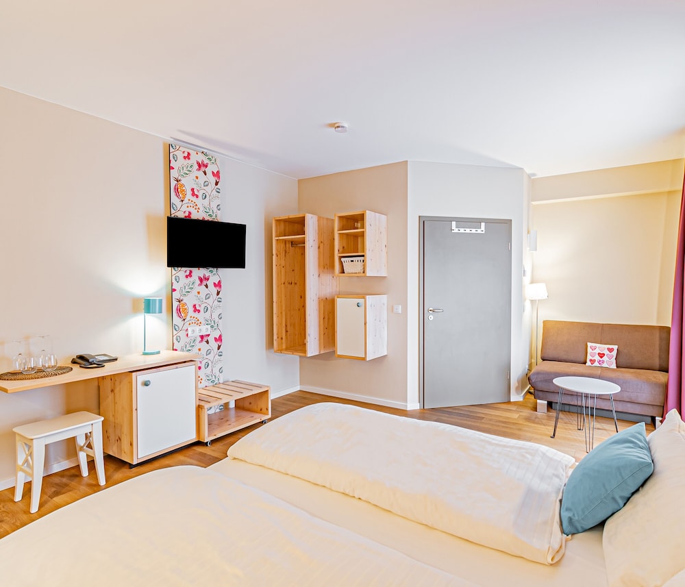 Johannishof Wine-Cafe & Guesthouse