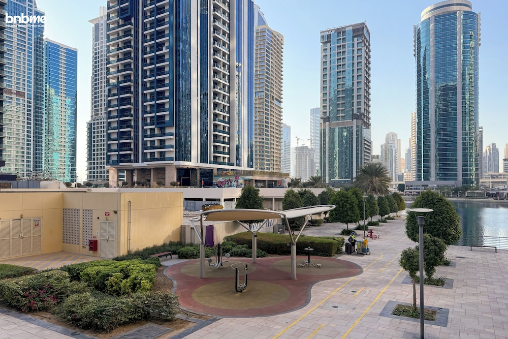 bnbme - Gold Crest Views 2 - STUDIO