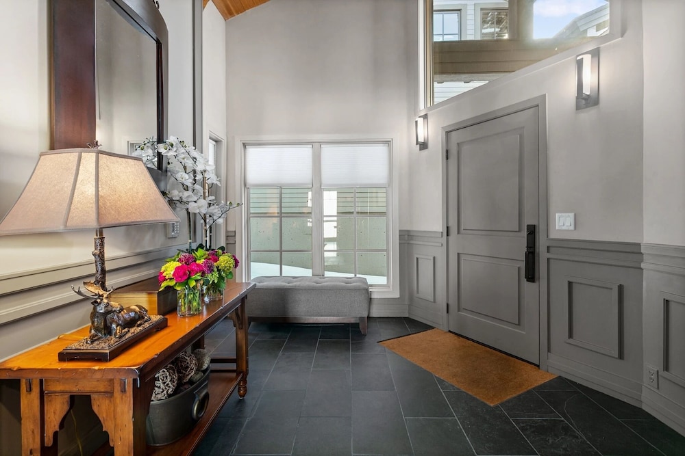 Stag Lodge at Deer Valley Resort - Three Bedroom Residence with Loft and Spa #14 3 Condo