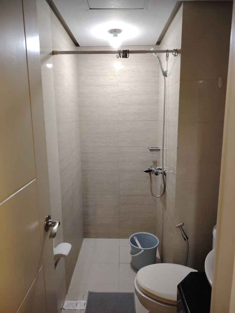Cheap Accommodation - Newport Boulevard