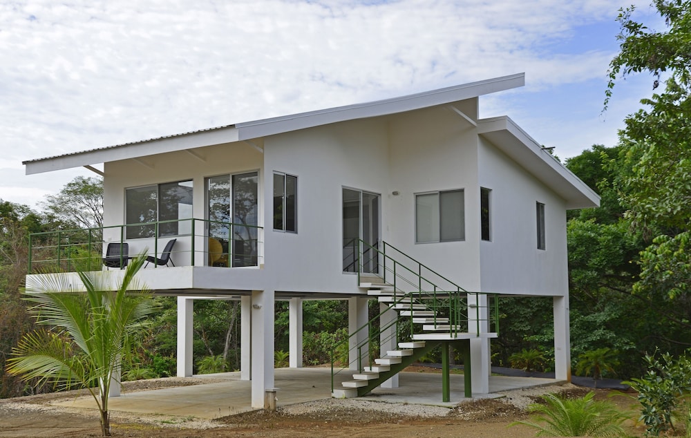 Playa Lagarto Eco Development