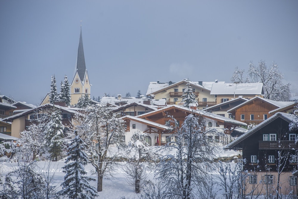 Chalet in Wagrain on Ski Slopes