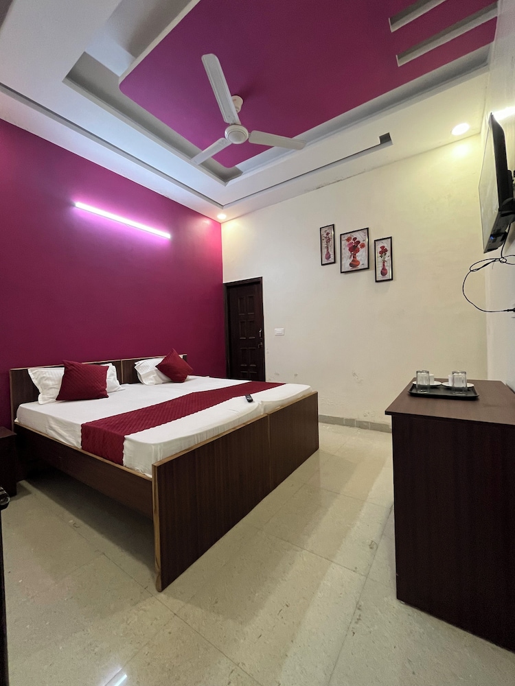 Hotel Silver Inn