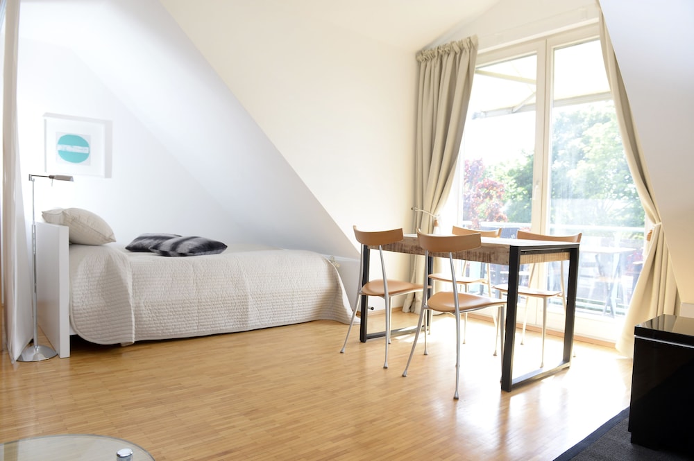 Parkside Apartment House