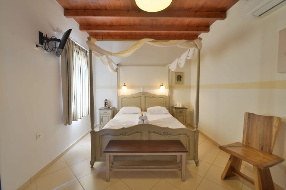 Amorgion Village photo 5