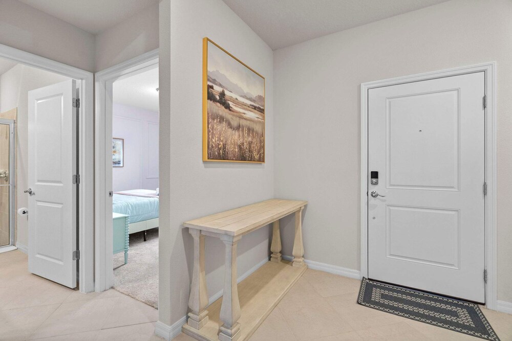 Beautiful 5BR Home Private Pool and Themed Rooms